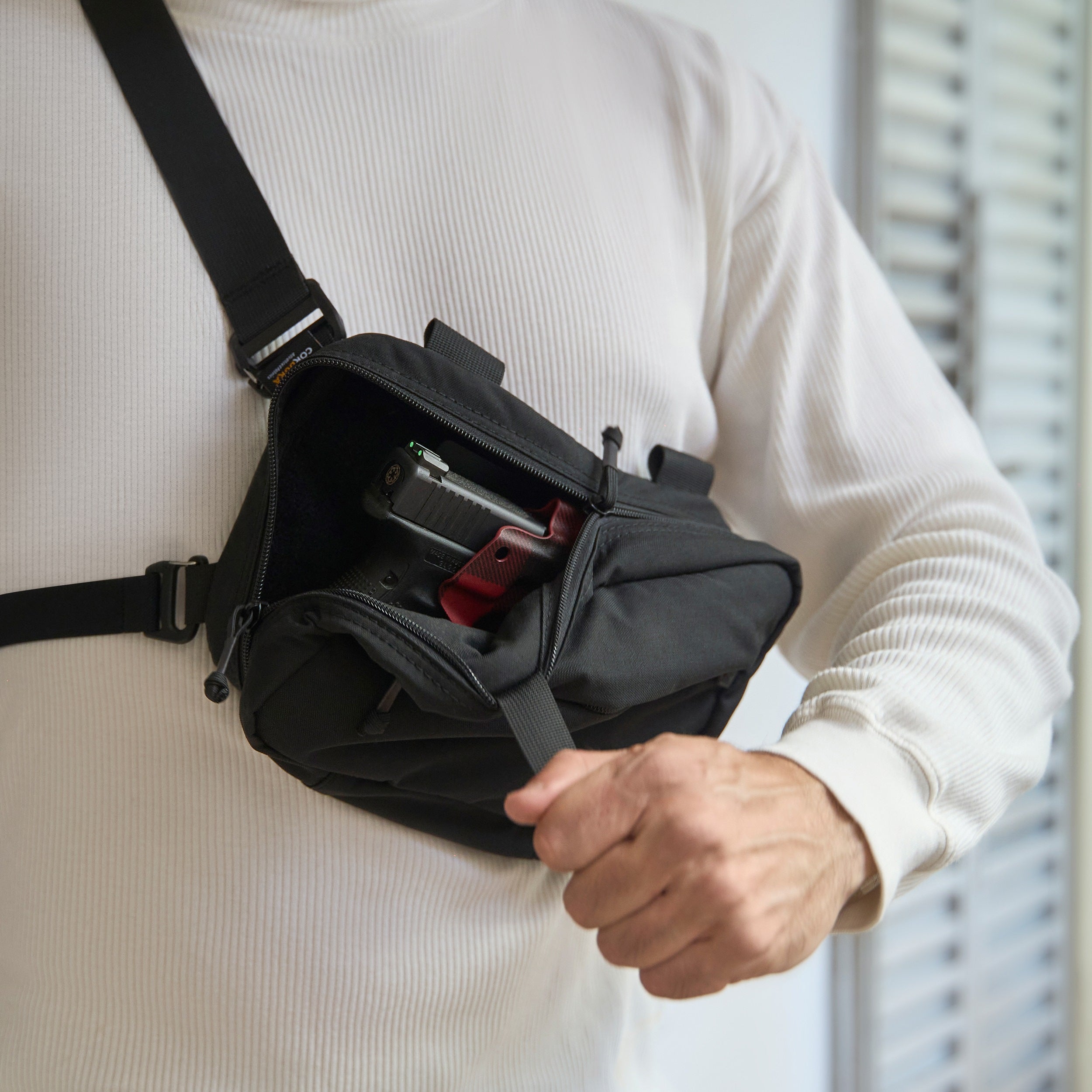 Q.A.P.X. CORDURA® CONCEALMENT BAG (X-LARGE) BLACK - 945industries