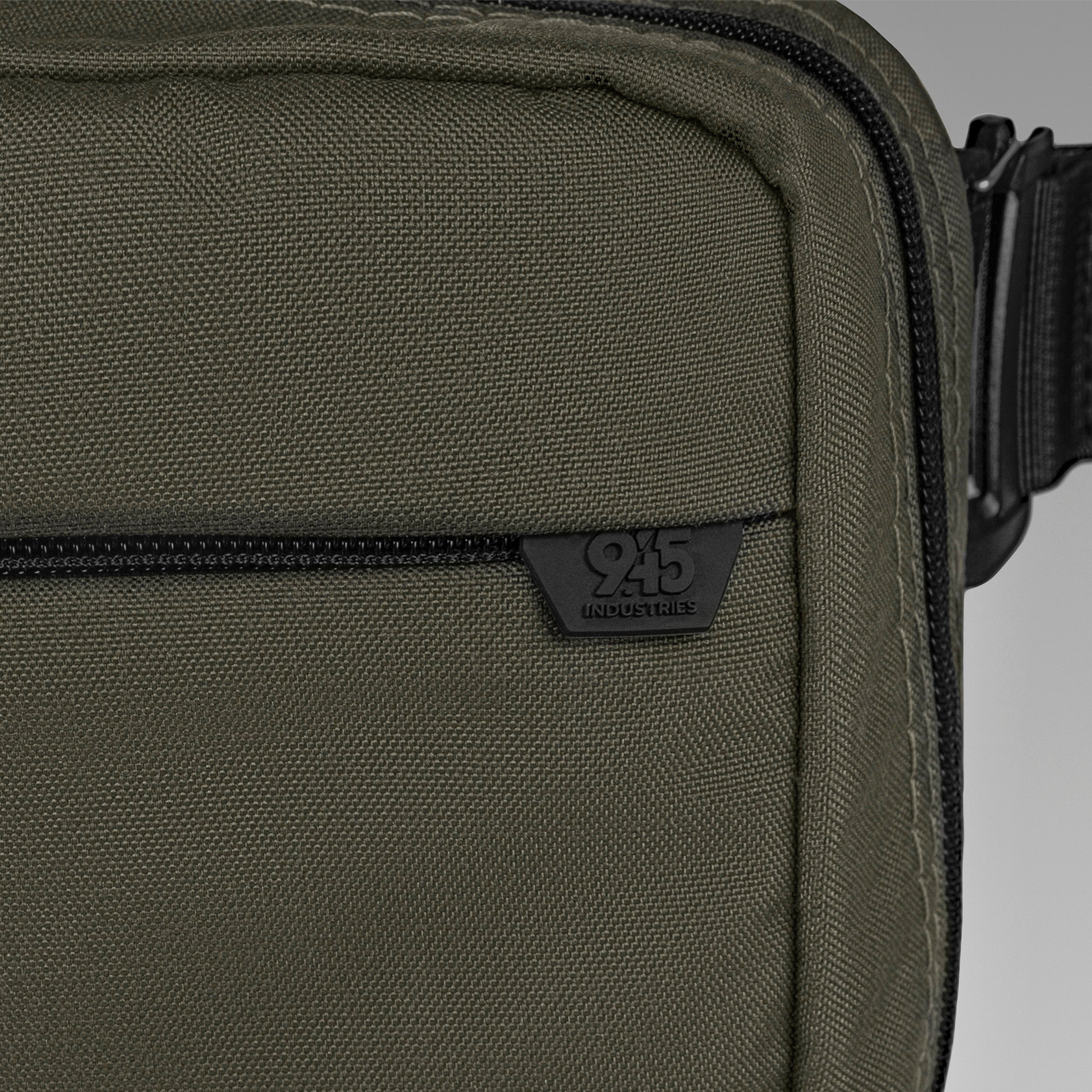 QAPL LOW PROFILE CORDURA® CONCEALMENT BAG (LARGE) RANGER GREEN WITH KYDEX HOLSTER