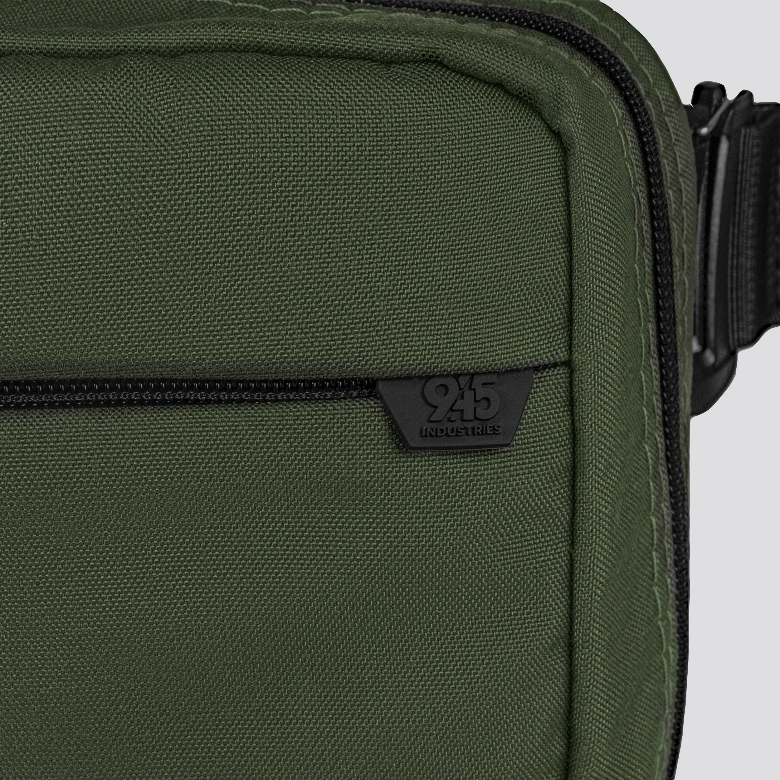 QAPL LOW PROFILE CORDURA® CONCEALMENT BAG (LARGE) CAMO GREEN WITH KYDEX HOLSTER