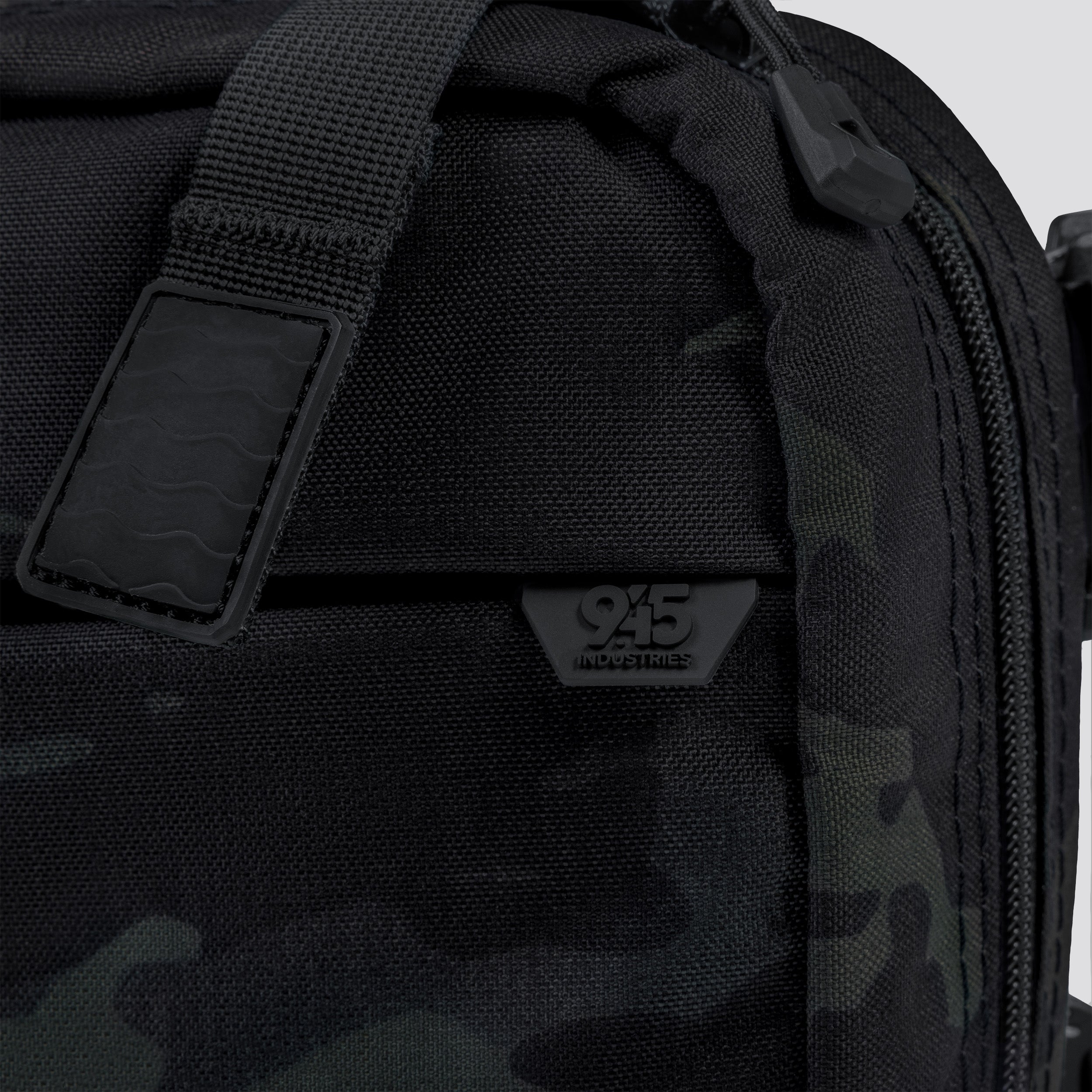 QAPX LOW PROFILE CORDURA® CONCEALMENT BAG (X-LARGE) BLACK MULTICAM® WITH IWB ADAPTER