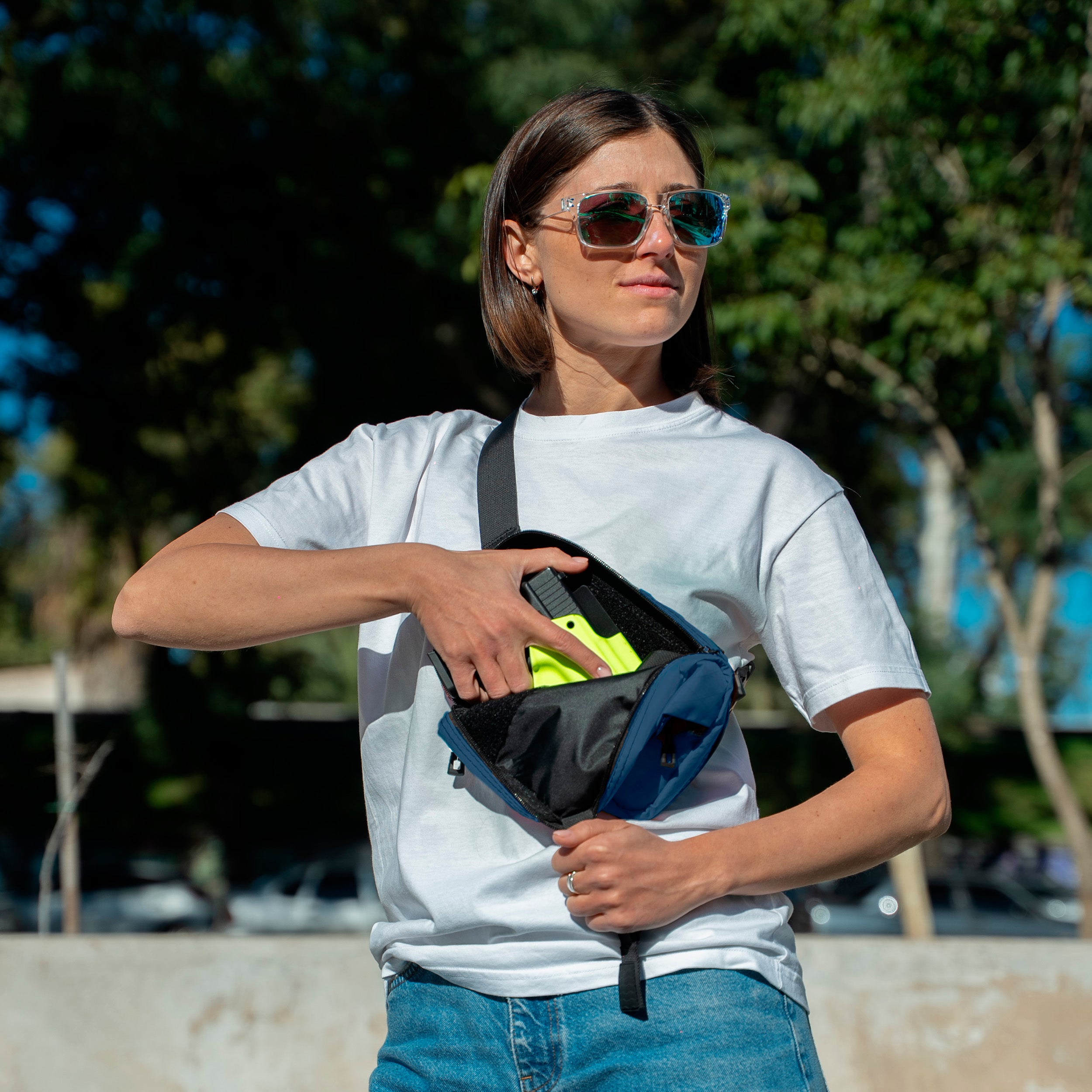 QAPS LOW PROFILE X-Pac® Coyote Brown Concealment Bag (SMALL) WITH KYDEX HOLSTER