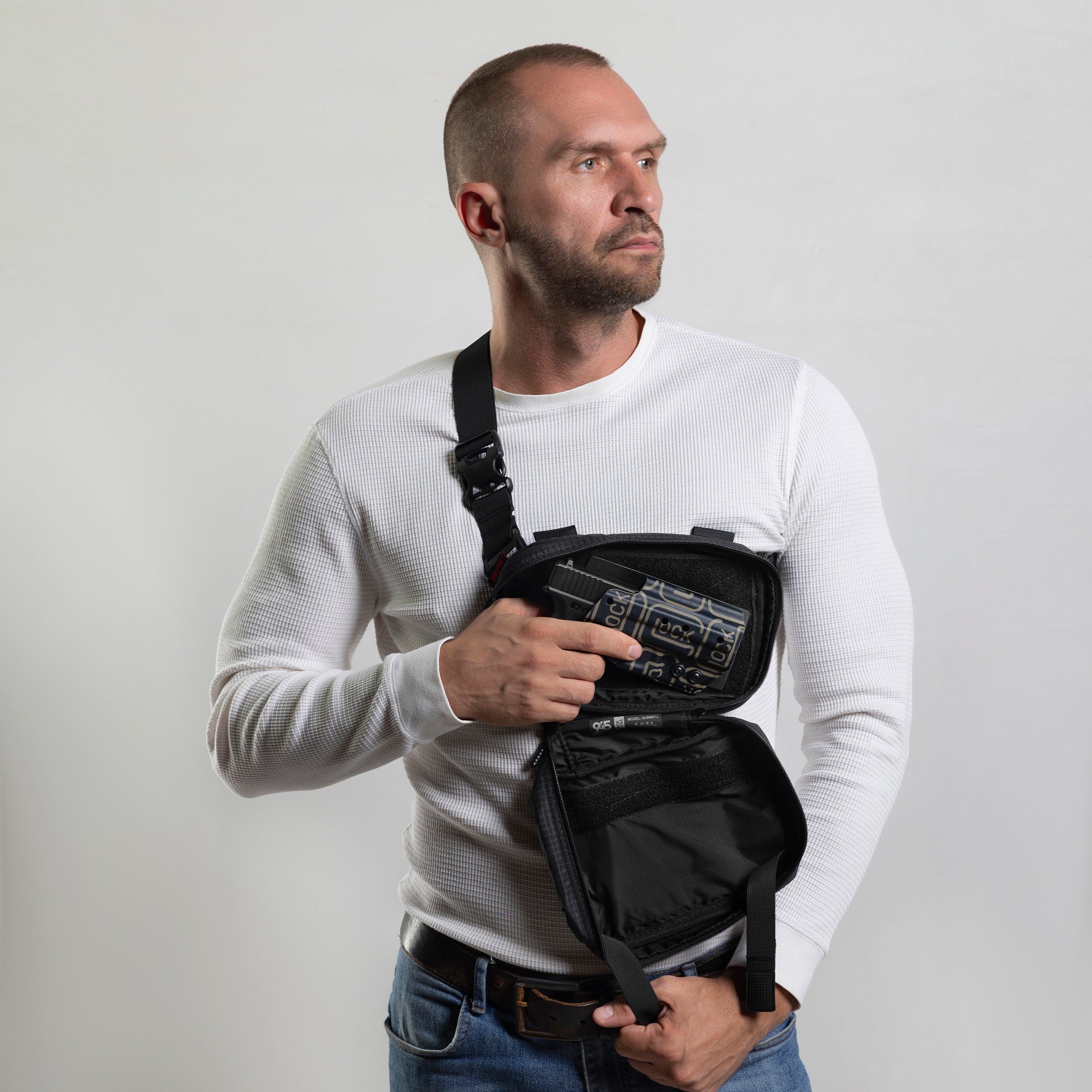 QAPX LOW PROFILE UltraGrid™ Dark Chili Concealment Bag (X-LARGE) WITH KYDEX HOLSTER