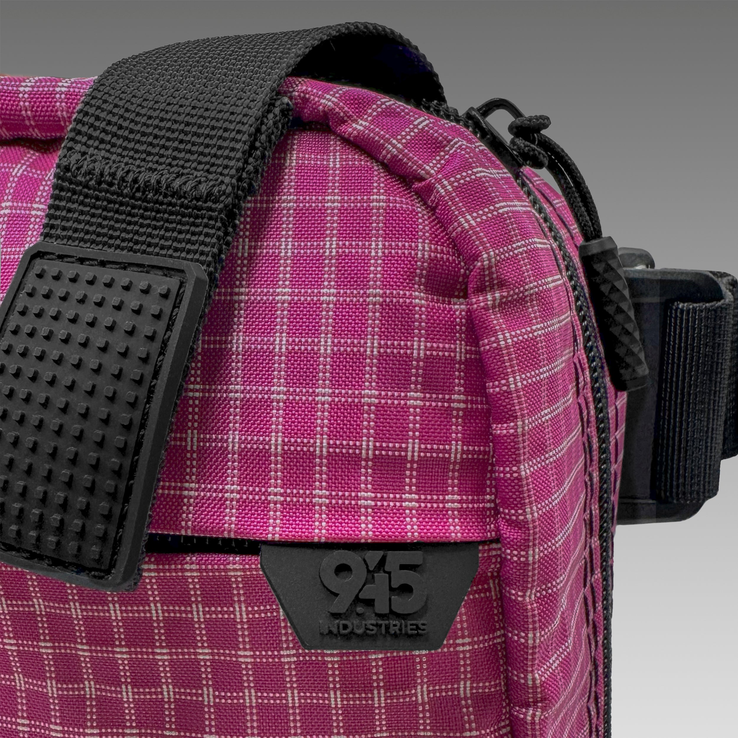 SUMMIT (L) UltraGrid™ Very Berry Concealment Bag WITH KYDEX HOLSTER