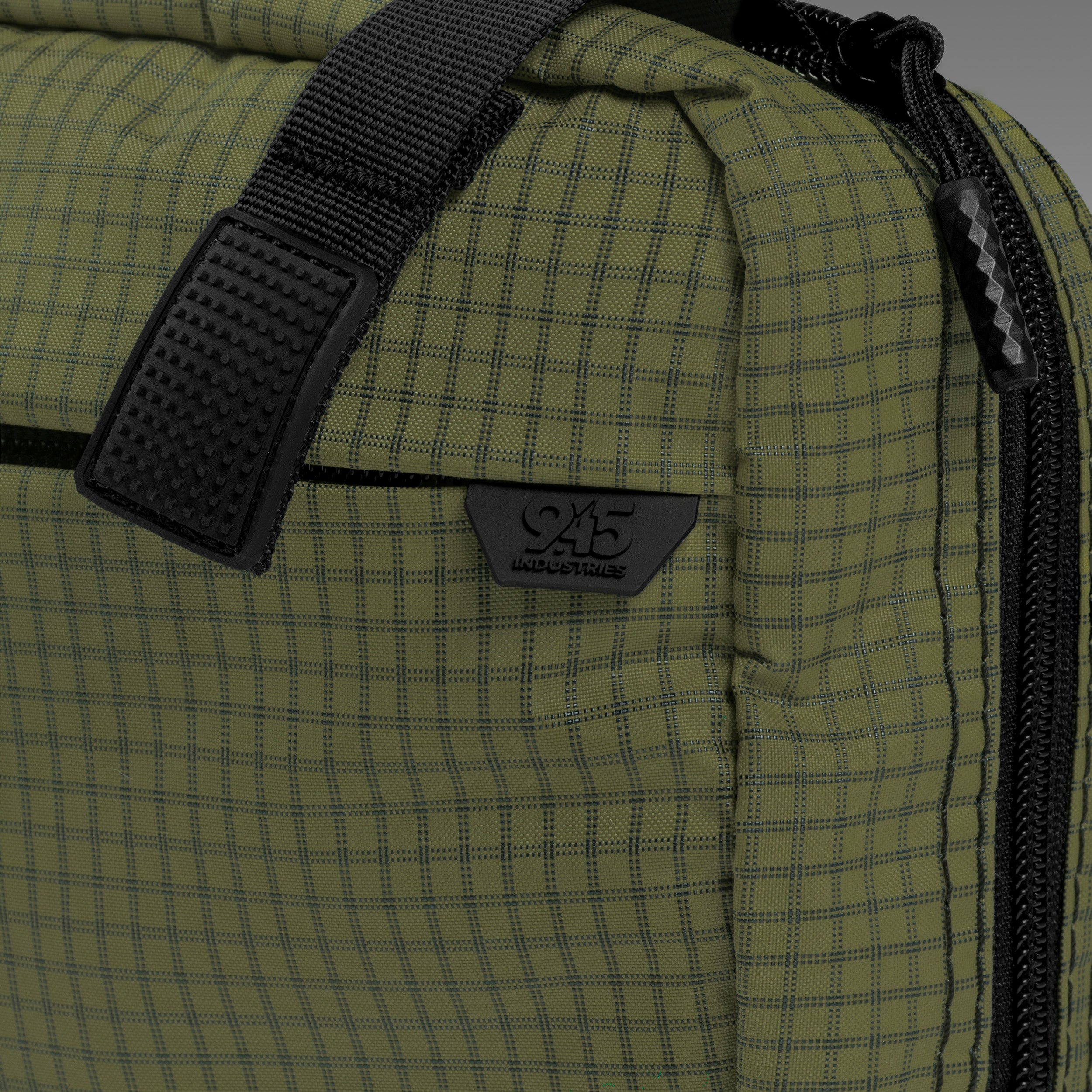 QAPL LOW PROFILE UltraGrid™ Avocado Concealment Bag (LARGE) WITH KYDEX HOLSTER