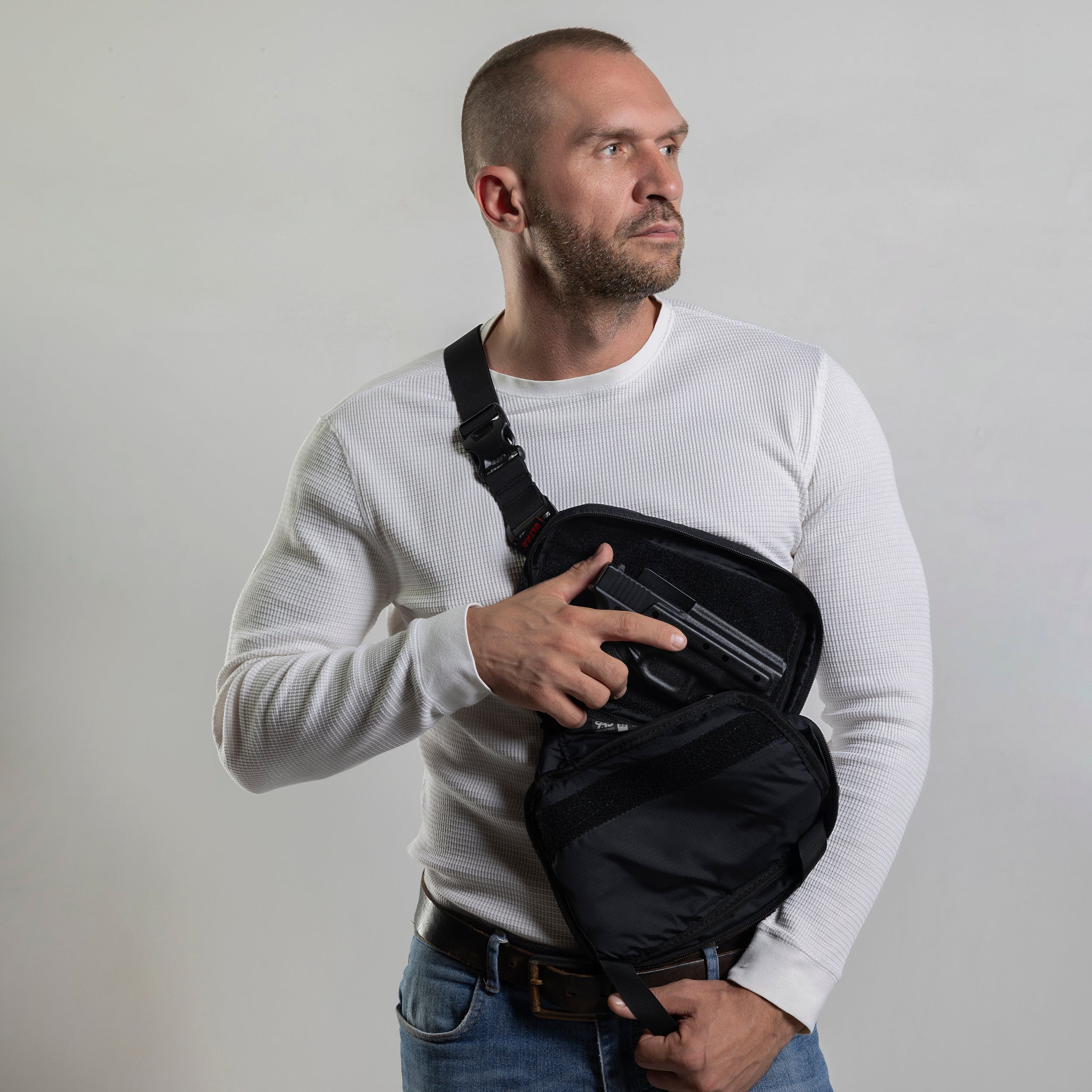 QAPL LOW PROFILE UltraGrid™ Dark Chili Concealment Bag (LARGE) WITH KYDEX HOLSTER