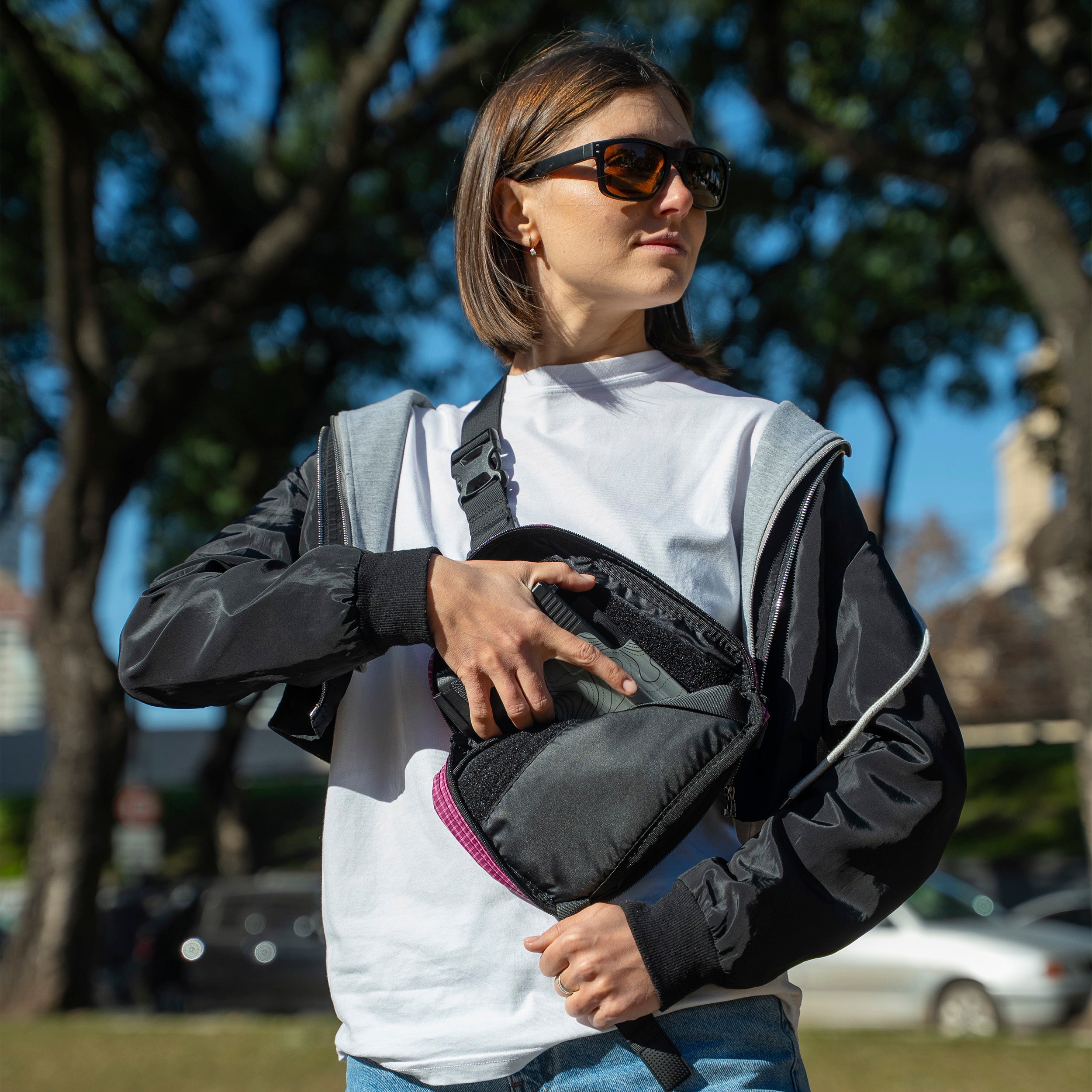 QAPL LOW PROFILE UltraGrid™ Very Berry Concealment Bag (LARGE) WITH KYDEX HOLSTER