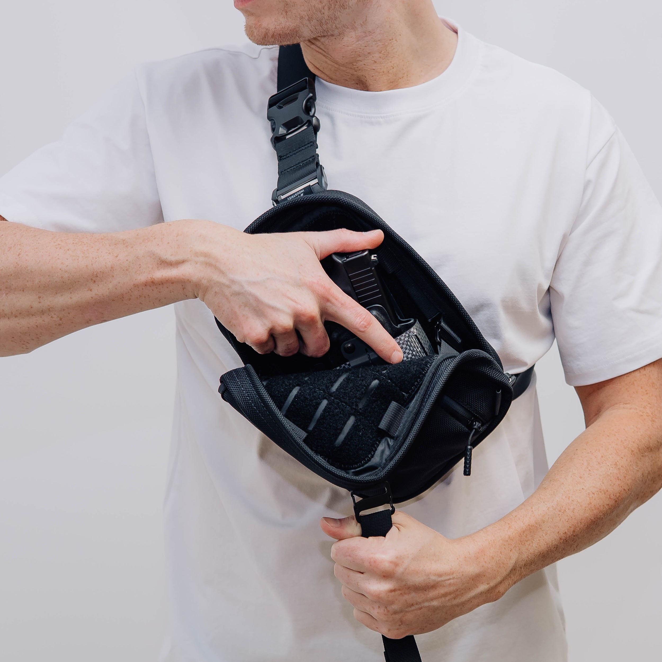 QAP Magnetic [Compact] Concealment Bag Ballistic Black With Kydex Holster