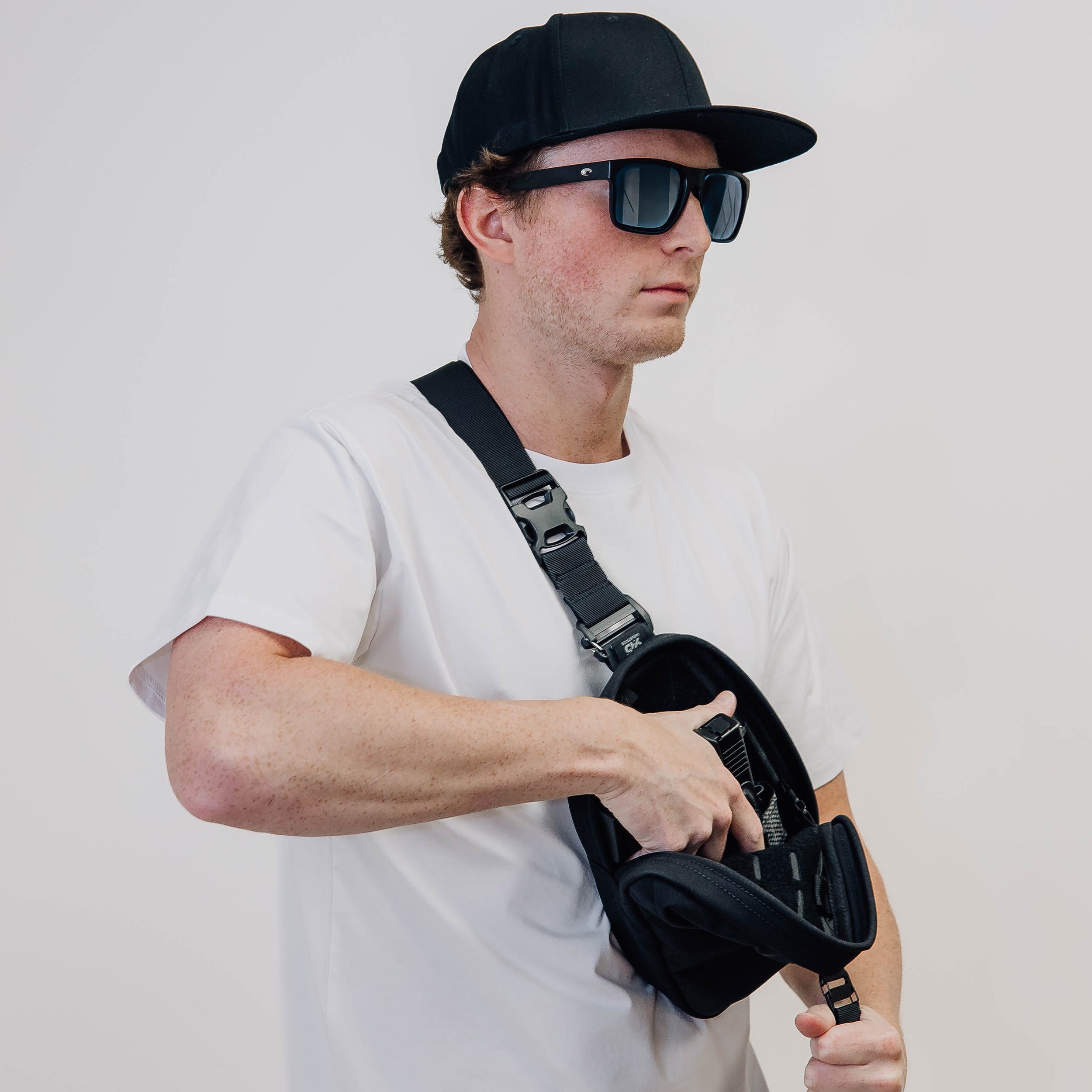 QAP Magnetic [Compact] Concealment Bag Ballistic Black With Kydex Holster