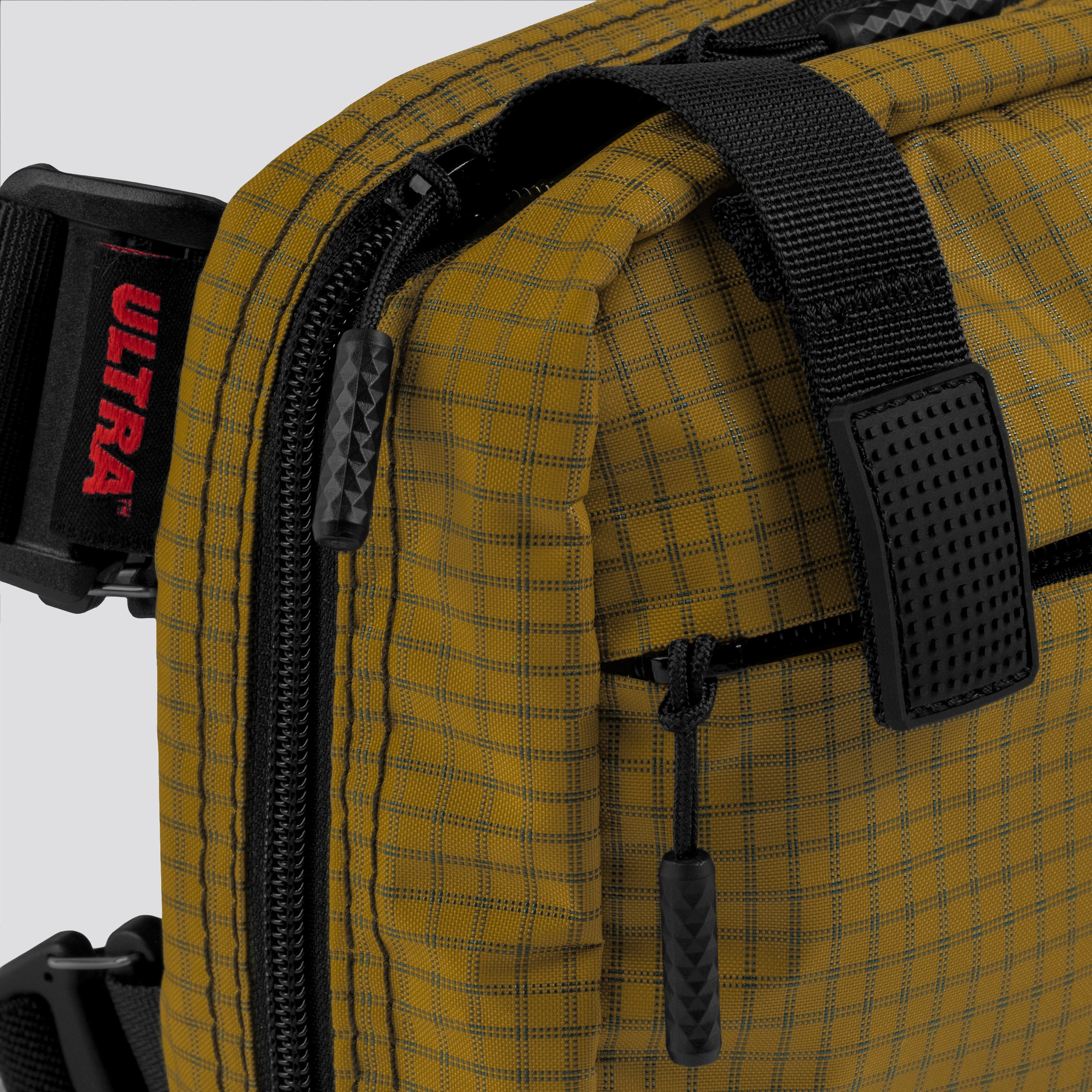 QAPL LOW PROFILE UltraGrid™ Coyote Brown Concealment Bag (LARGE) WITH KYDEX HOLSTER