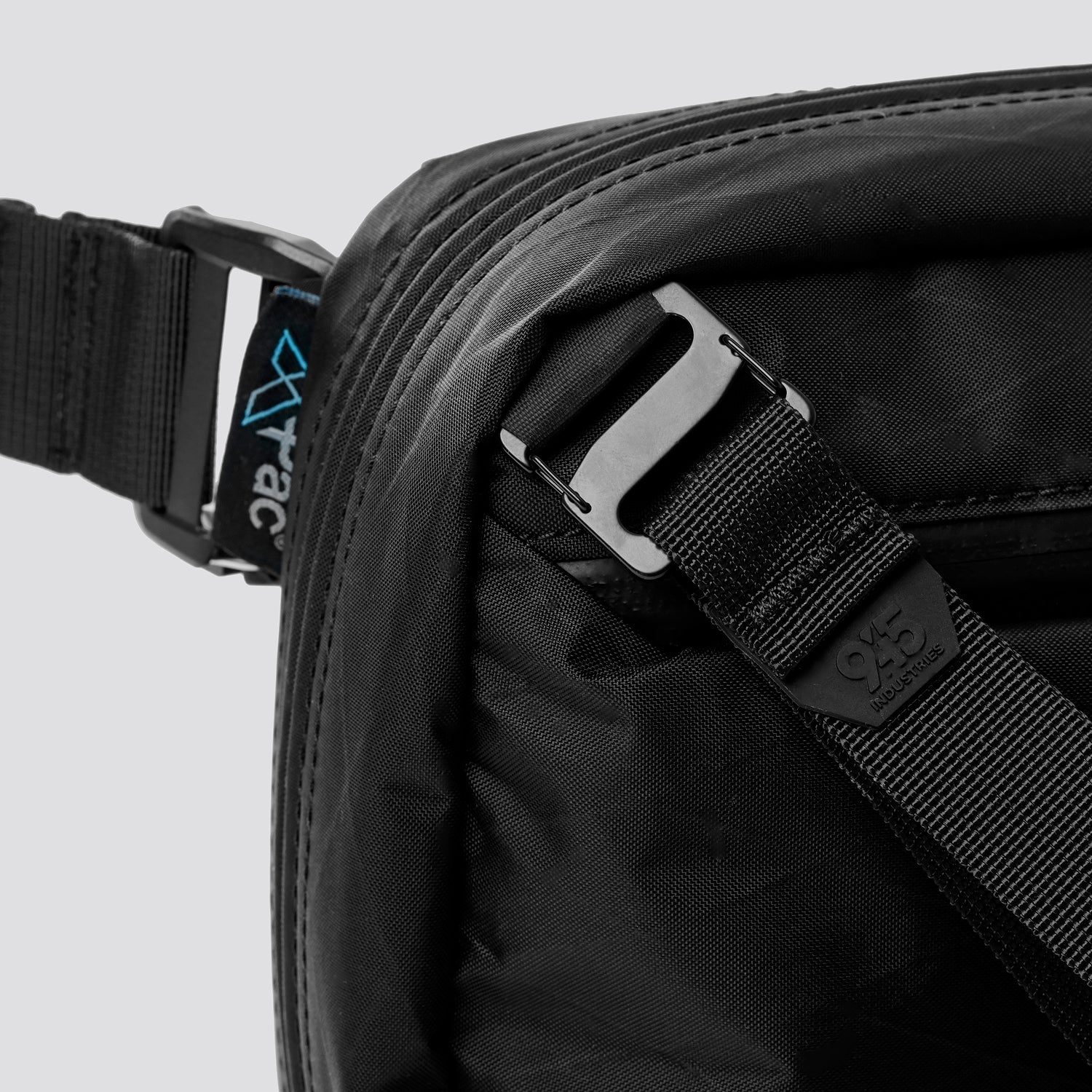 QAP MAGNETIC [COMPACT] CONCEALMENT BAG X-PAC BLACK WITH KYDEX HOLSTER