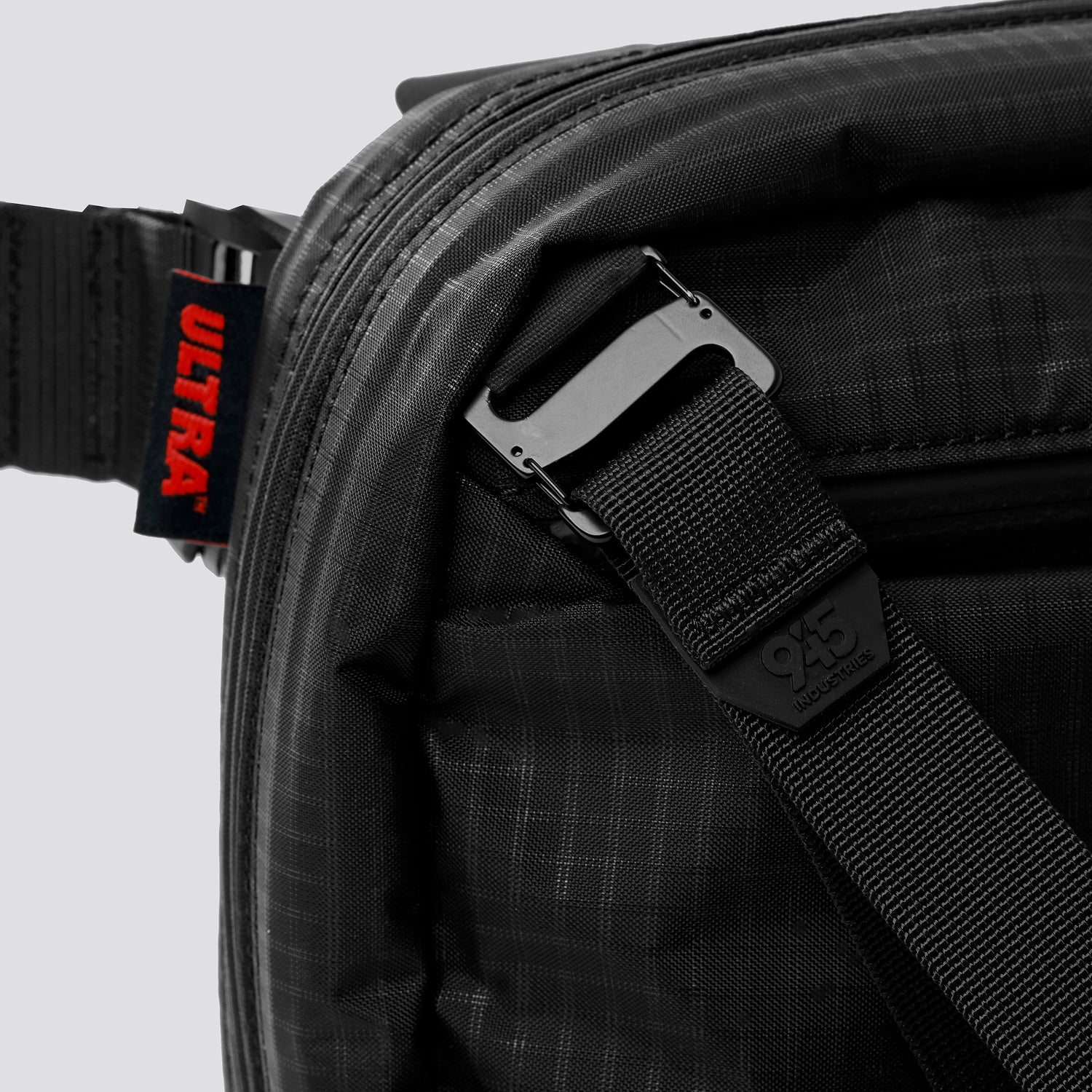 QAP MAGNETIC [COMPACT] CONCEALMENT BAG ULTRA GRID BLACK WITH KYDEX HOLSTER