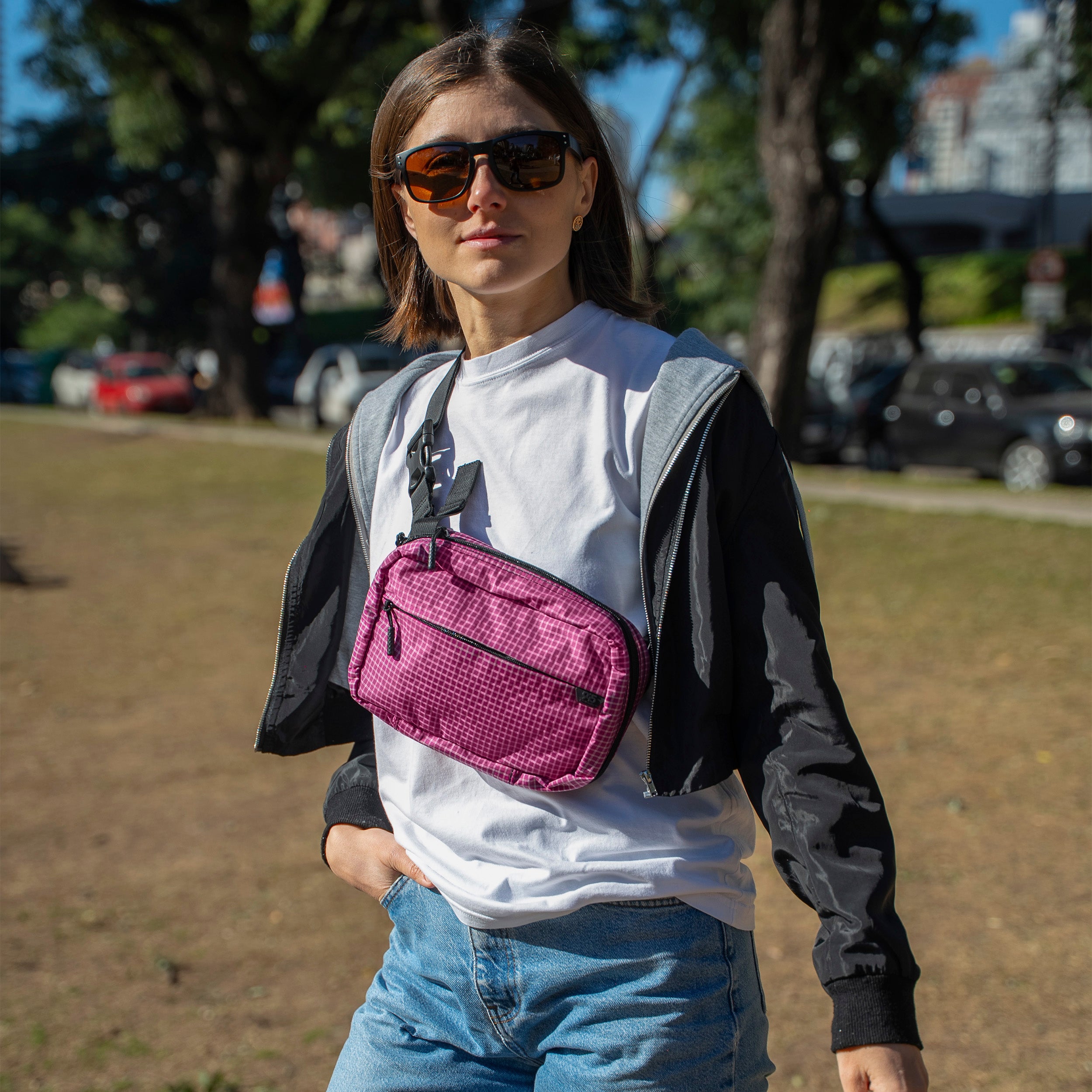 QAPL UltraGrid™ Very Berry Concealment Bag